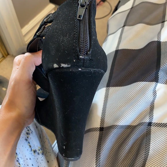 Black wedges size 10 - Picture 2 of 7